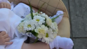 buketi-cvijeća-za-rođenje-djeteta-1